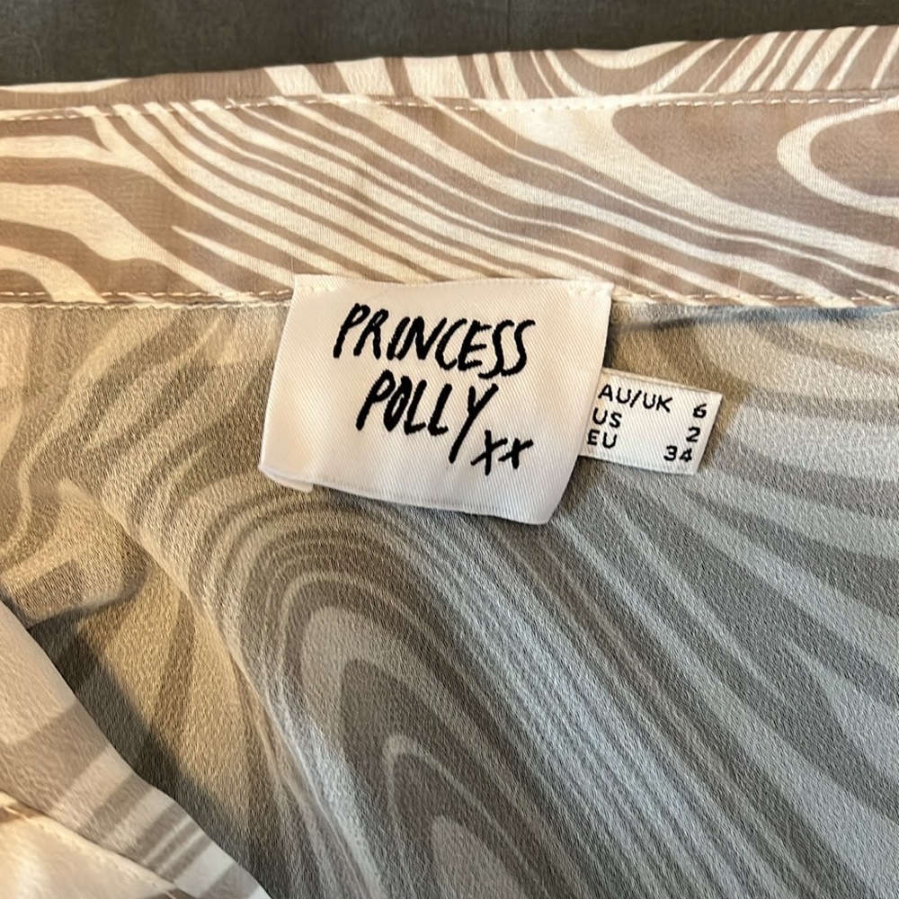 Princess Polly Hayden Shirt Beige Size 2 - Picture 6 of 9